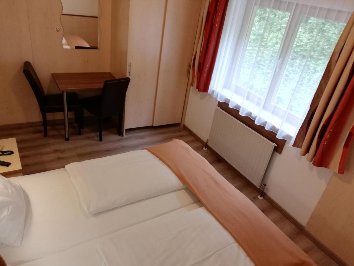 Hotel-Garni Seestrand Zell am See Esterno foto